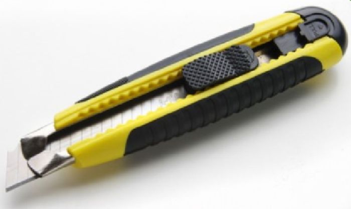Ніж висувний 18 мм обгумований автозамок MultiFlex K